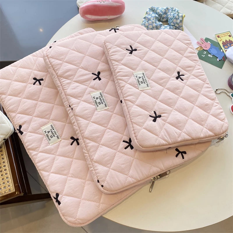 Floral Laptop Sleeve – Zipper Storage Pouch for 13.6–15.6 Inch