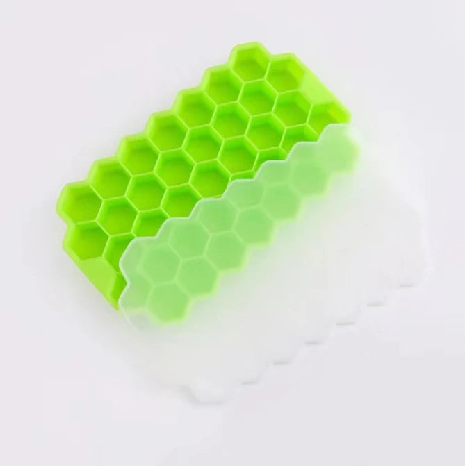 Silicone Ice Cube Mold – 148-Cube Large Ice Tray with Lid