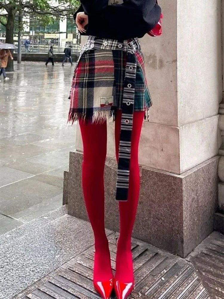 Red Tights – Burgundy Lace Style for Women