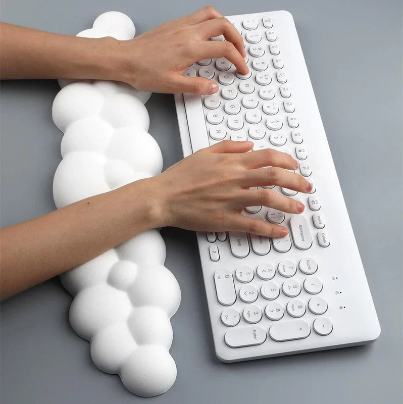 Ergonomic Mouse Pad with Wrist Rest – Cloud Desk Pad