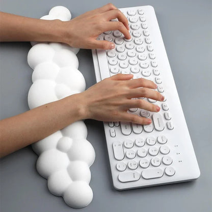 Ergonomic Mouse Pad with Wrist Rest – Cloud Desk Pad