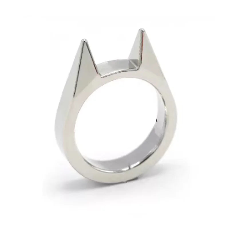 Defend Yourself】Outdoor Equipment Men Women Defend Yourself Finger Tiger Wolfproof Weapon Trigger Finger Cat Earring Finger Wind