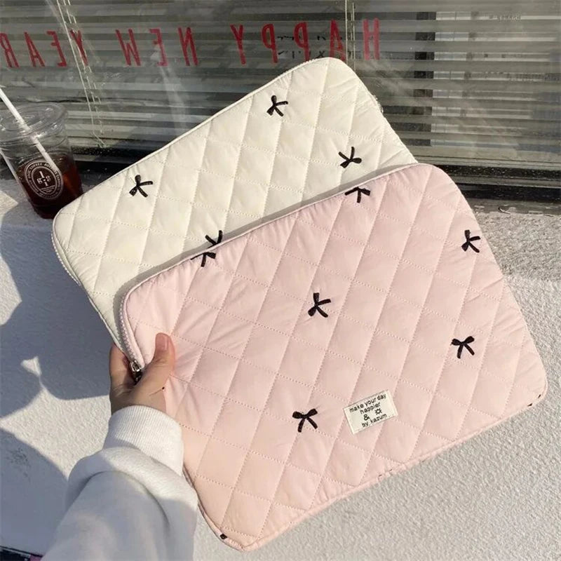 Floral Laptop Sleeve – Zipper Storage Pouch for 13.6–15.6 Inch