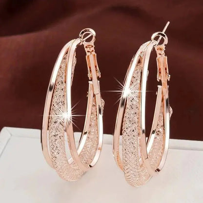 Gold Color Crystal Stone Hoop Earrings Twisted Metal Shape Silver Plating New Fashion Women Earrings Party Jewelry Birthday Gift