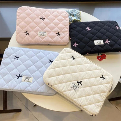 Floral Laptop Sleeve – Zipper Storage Pouch for 13.6–15.6 Inch
